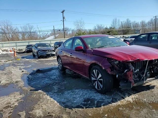 2021 Nissan Altima - Image 11