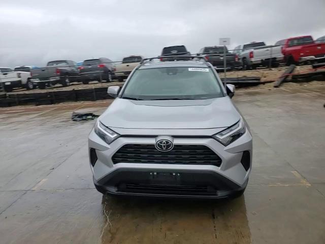 2024 Toyota RAV 4 - Image 11
