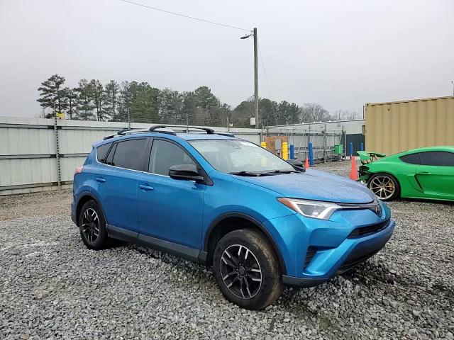 2017 Toyota RAV 4 - Image 14