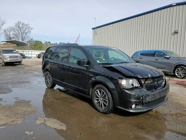 2018 Dodge Caravan - Image 15