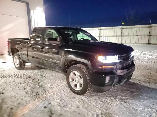 2016 Chevrolet Silverado - Image 11