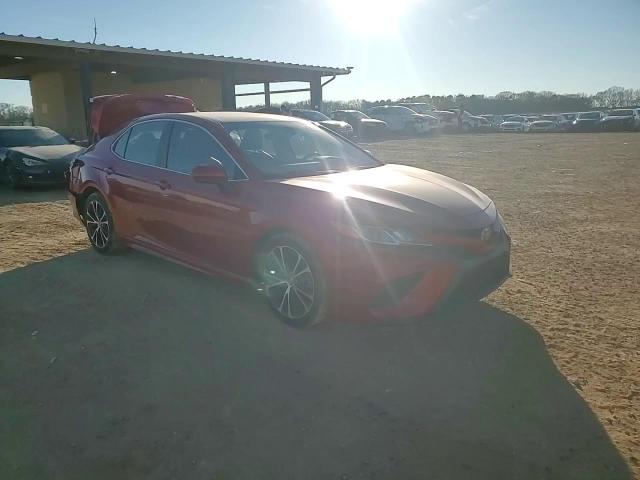2019 Toyota Camry - Image 10