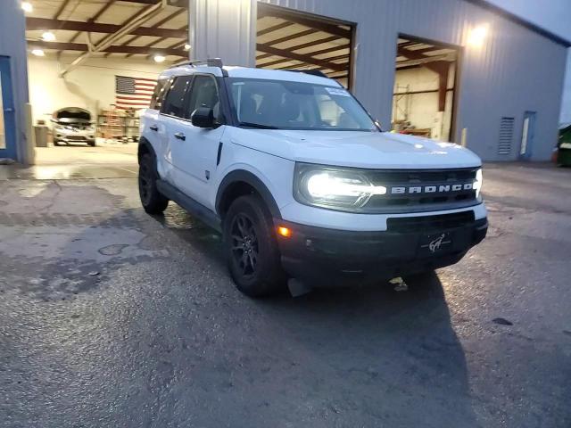 2021 Ford Bronco - Image 12