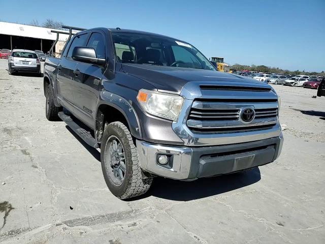 2016 Toyota Tundra - Image 11