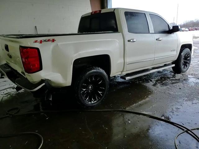 2014 Chevrolet Silverado - Image 13
