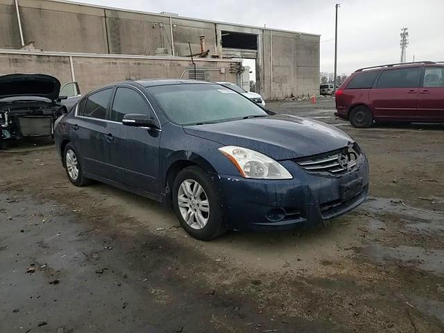 2011 Nissan Altima - Image 11