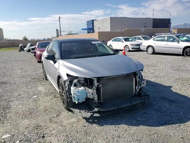 2018 Toyota Camry - Image 11