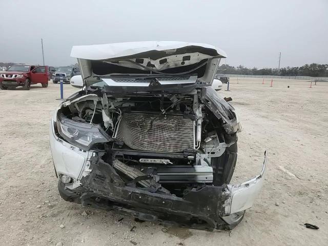 2019 Mitsubishi Outlander - Image 11