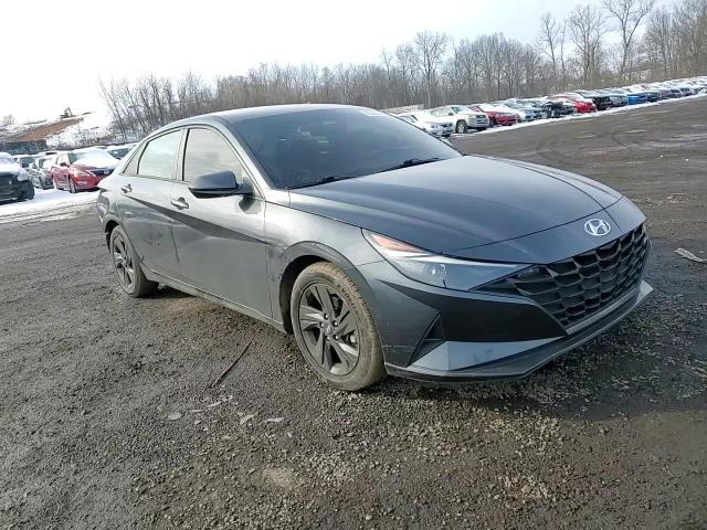 2021 Hyundai Elantra - Image 11