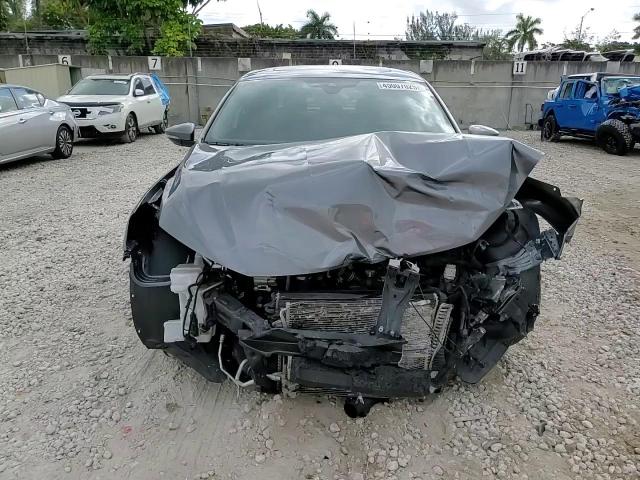 2021 Volkswagen Passat - Image 14