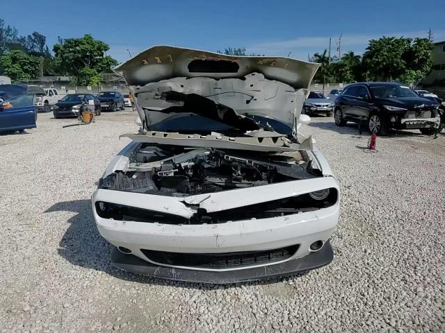 2019 Dodge Challenger - Image 13