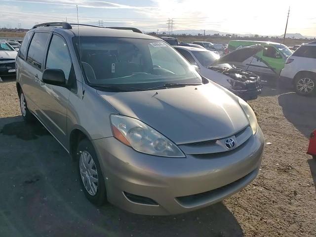 2006 Toyota Sienna - Image 11