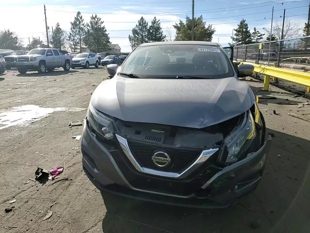 2021 Nissan Rogue - Image 11