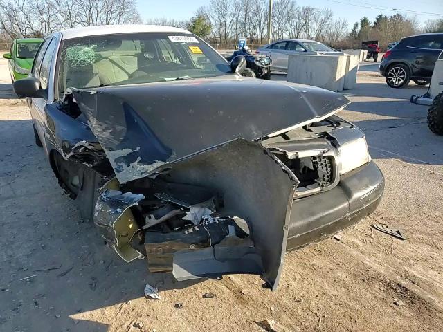 2008 Ford Crown Victoria - Image 11