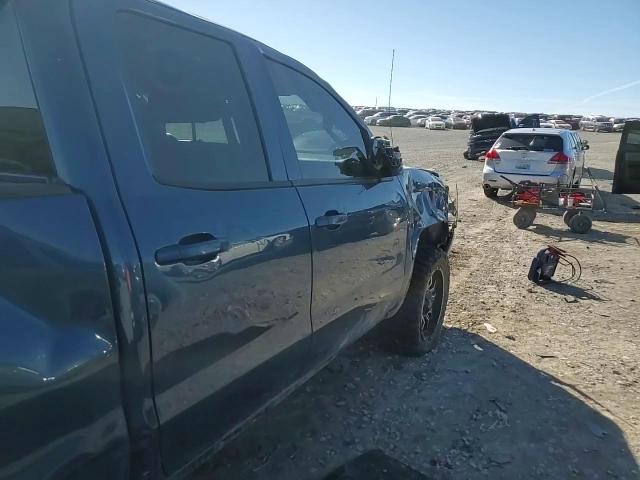 2017 Chevrolet Silverado - Image 11