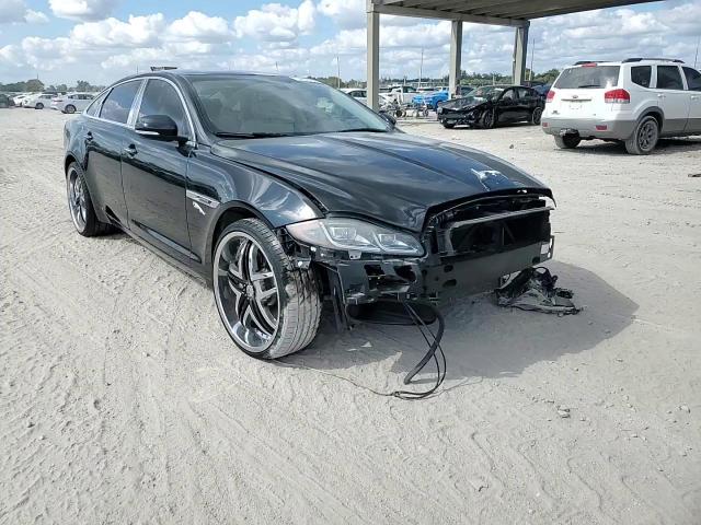 2016 Jaguar XJ - Image 14