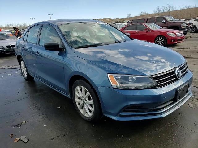 2015 Volkswagen Jetta - Image 13