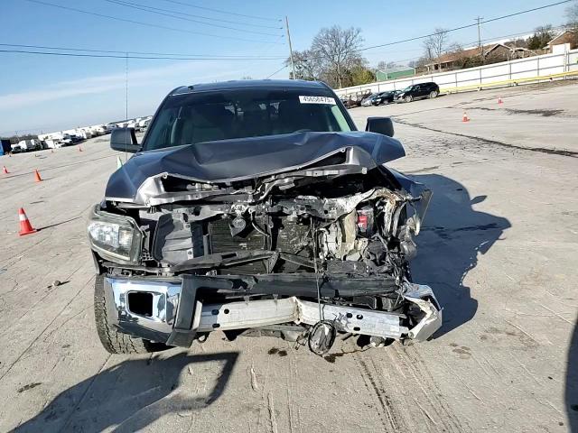 2018 Toyota Tundra - Image 10