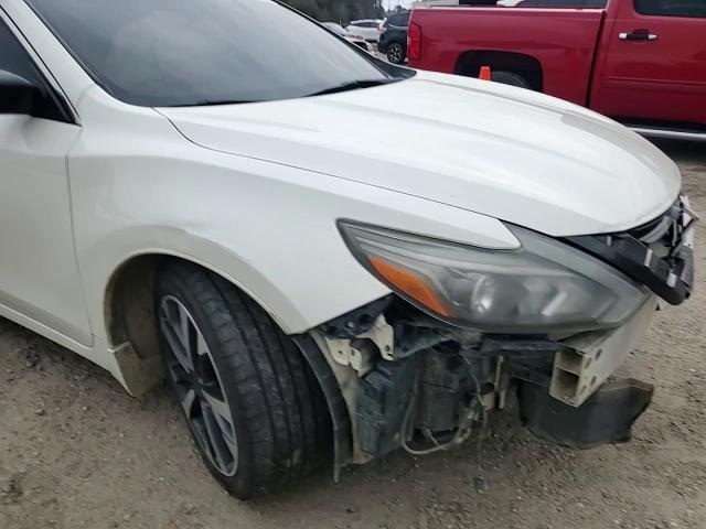 2016 Nissan Altima - Image 10