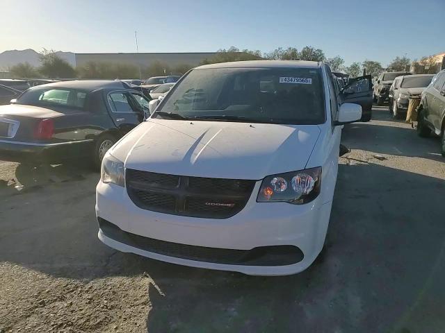 2017 Dodge Caravan - Image 12