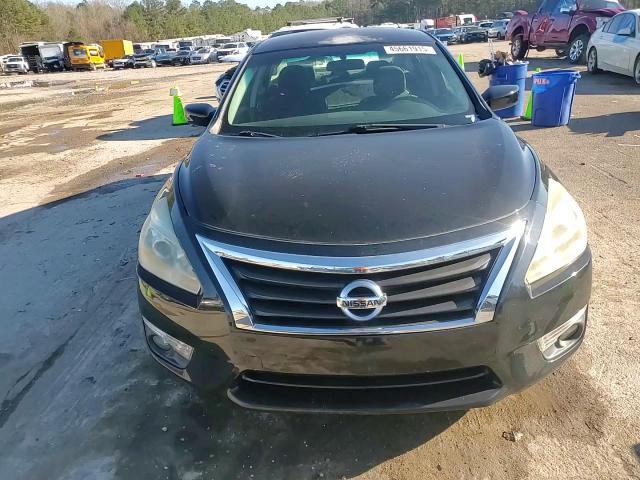 2015 Nissan Altima - Image 11