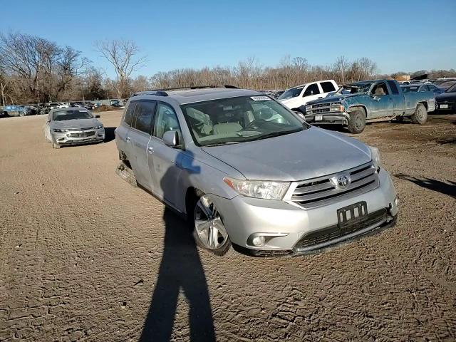 2013 Toyota Highlander - Image 12