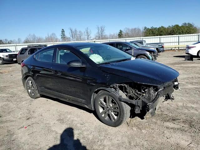 2017 Hyundai Elantra - Image 11