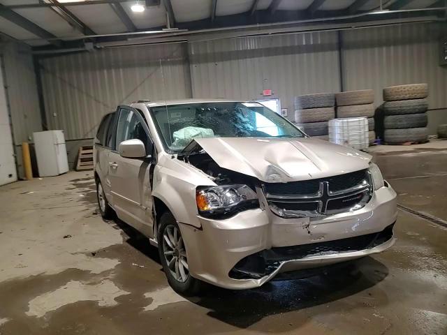 2014 Dodge Caravan - Image 12