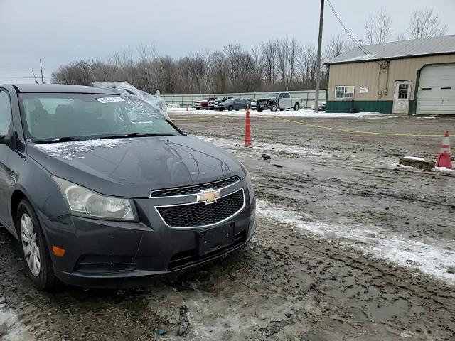 2011 Chevrolet Cruze - Image 11