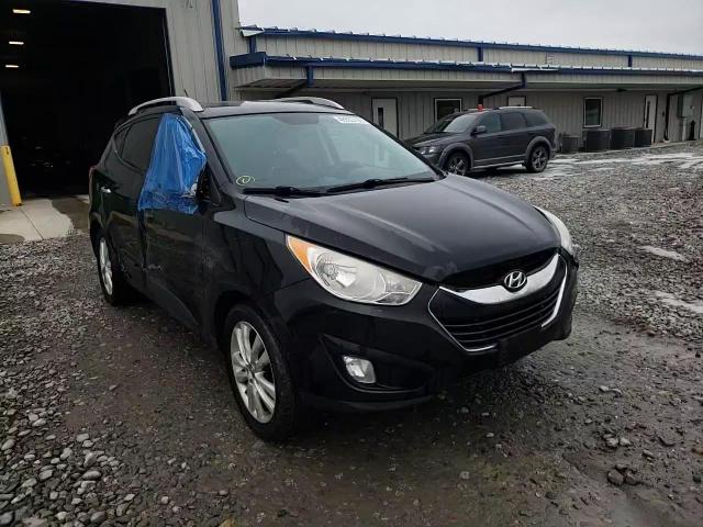 2011 Hyundai Tucson - Image 12