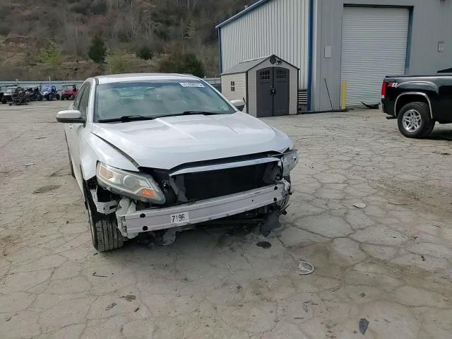 2010 Ford Taurus - Image 10