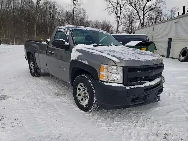 2013 Chevrolet Silverado - Image 11