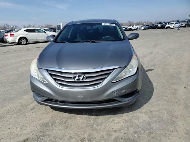 2013 Hyundai Sonata - Image 11