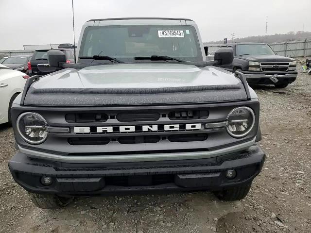 2021 Ford Bronco - Image 11