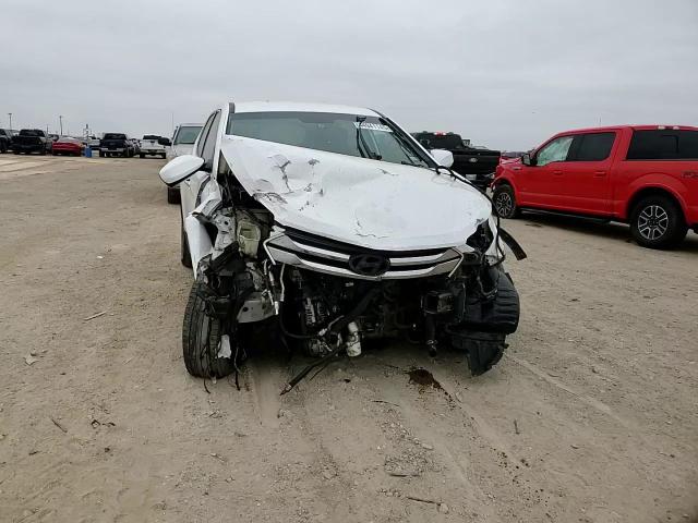 2016 Hyundai Santa Fe - Image 12