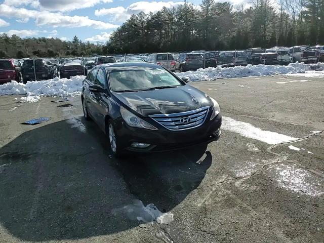 2011 Hyundai Sonata - Image 10