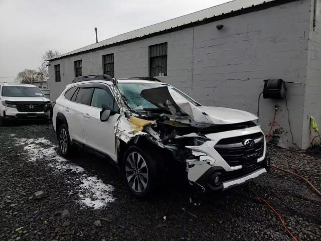 2024 Subaru Outback - Image 14