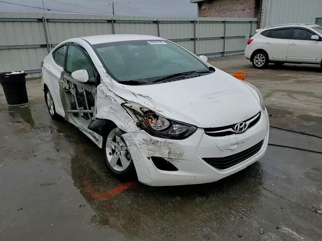 2013 Hyundai Elantra - Image 14