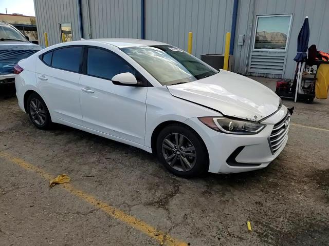 2017 Hyundai Elantra - Image 13