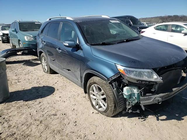 2014 Kia Sorento - Image 12