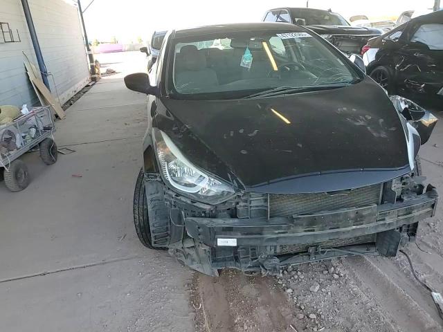 2016 Hyundai Elantra - Image 11