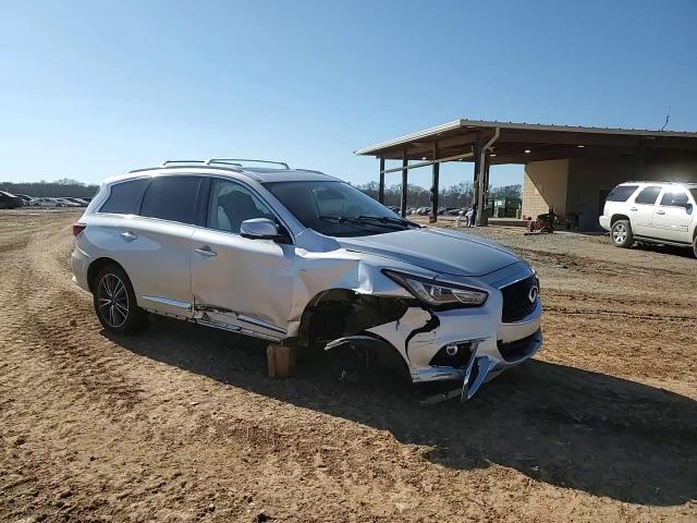 2018 Infiniti QX60 - Image 12