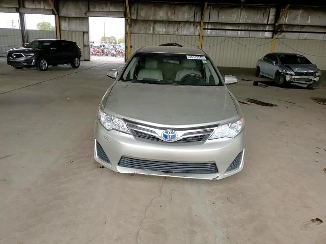 2013 Toyota Camry - Image 10