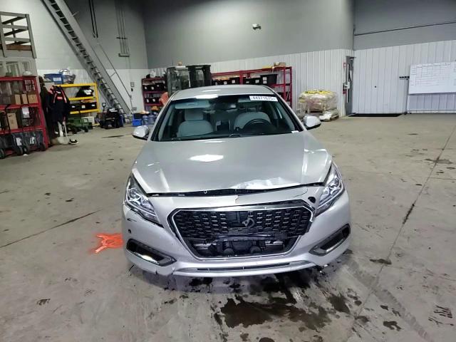 2016 Hyundai Sonata - Image 10