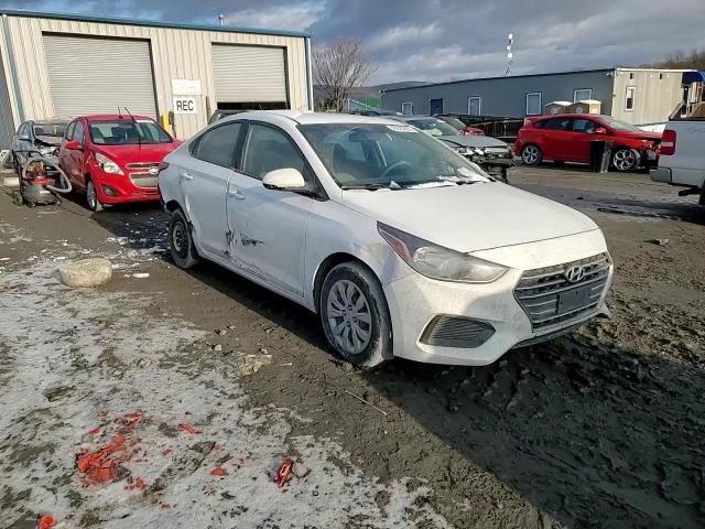 2022 Hyundai Accent - Image 13
