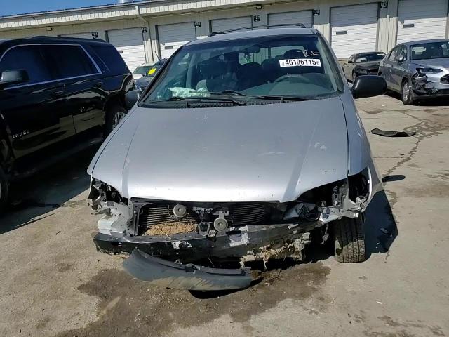 2002 Toyota Sienna - Image 11