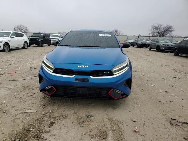 2023 Kia Forte - Image 11