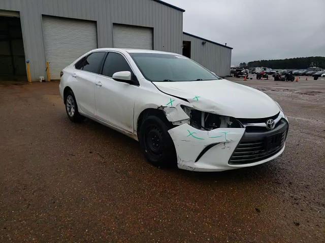 2015 Toyota Camry - Image 10
