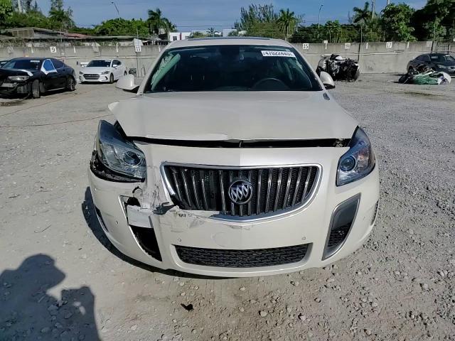 2013 Buick Regal - Image 13