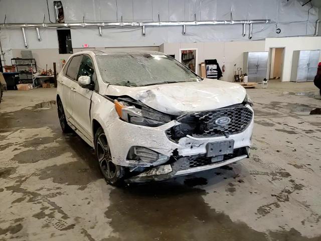 2020 Ford Edge - Image 11